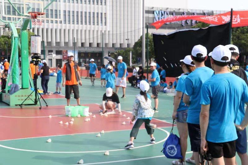 上海市社区<a href= target=_blank class=infotextkey>健身</a>俱乐部 上海市社区<a href= target=_blank class=infotextkey>健身</a>俱乐部