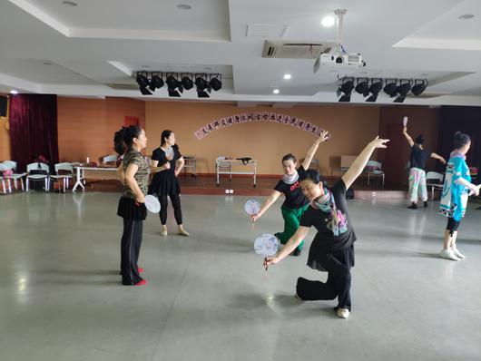 �Ϻ�������<a href= target=_blank class=infotextkey>����</a>���ֲ�