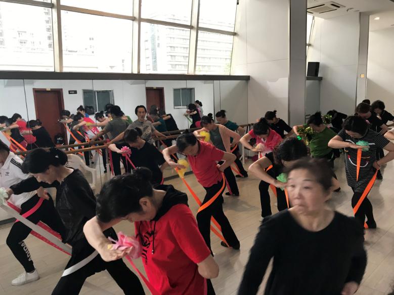 �Ϻ�������<a href= target=_blank class=infotextkey>����</a>���ֲ�