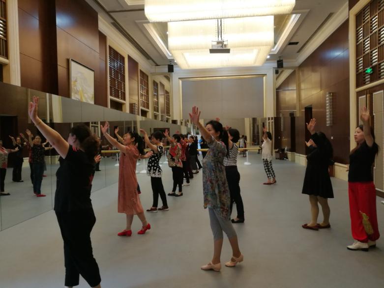 �Ϻ�������<a href= target=_blank class=infotextkey>����</a>���ֲ�