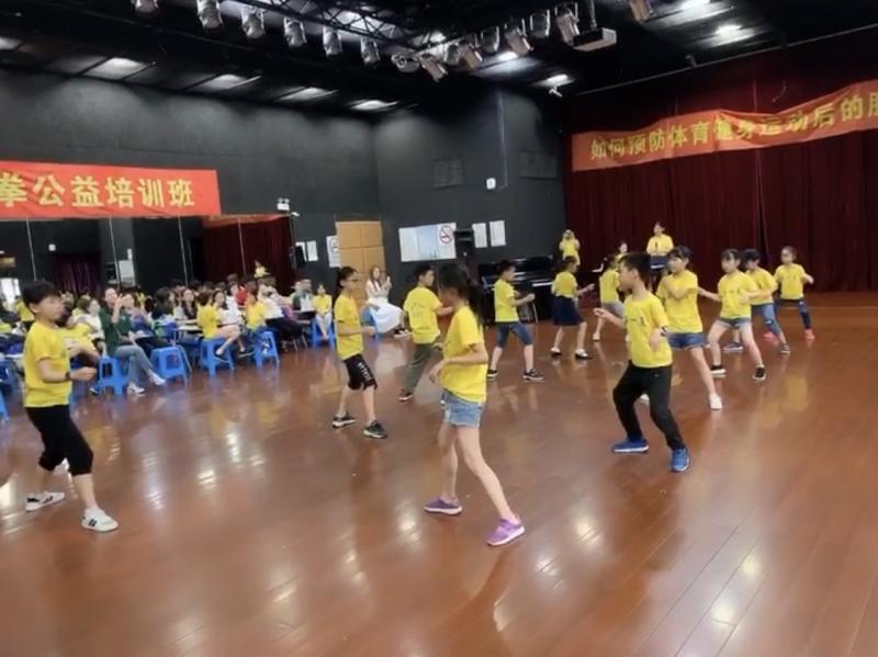 �Ϻ�������<a href= target=_blank class=infotextkey>����</a>���ֲ�