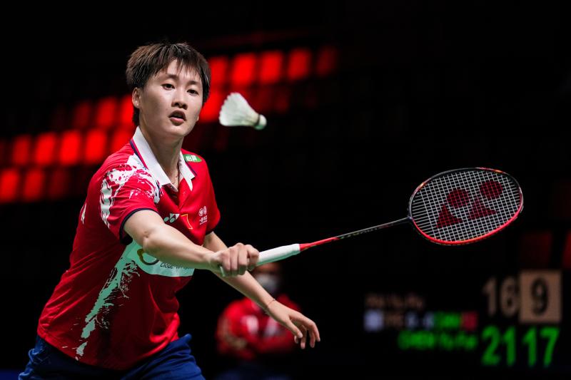 ����ë�򡿹�����������׷����� Ů��һ�����嵽�˼���