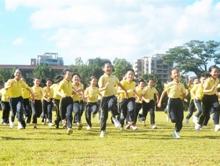 ��˫�����ٷ�������ɽ����ѧУ���С�����ҵ�ա�