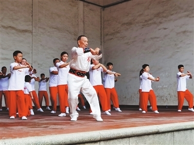 ����ȭ�Ļ� չ¡�����