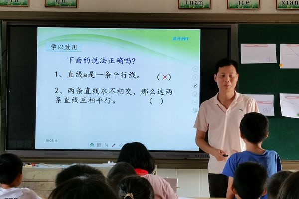 ����������������������Ľ���Ա�����Ե�����Сѧָ����ѧ���ý�ѧ