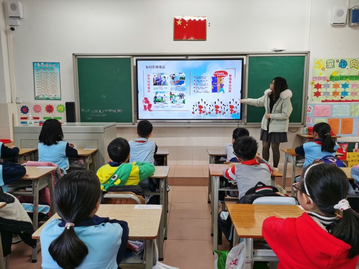 �䰮������Զ�붾Ʒ