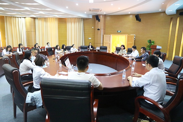 ��ɽ��ר�ٰ���������������ѵ����