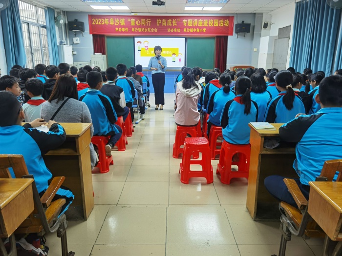 ӵ���ഺ���ػ�����