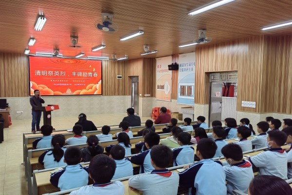 ������Ӣ�ң��ᱮ���ഺ