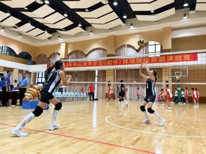 �¶�ȫ�е�һ