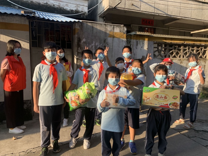 ��ӿ����Сѧ���С��ǿ������Ľ��ա��������ڡ�ϵ�л