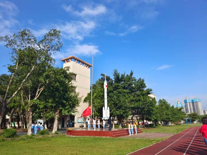 12.13 神湾神舟学校开展第八个国家公祭日 (2).jpg