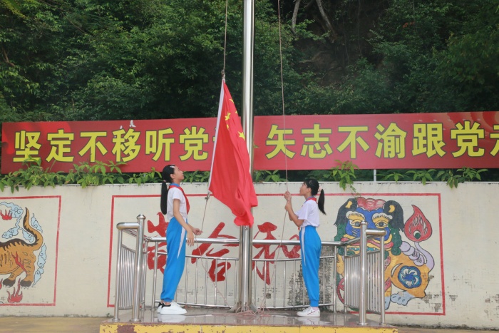 ǿ�����ң��뵳����