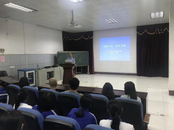 ������������ɫ�޶�