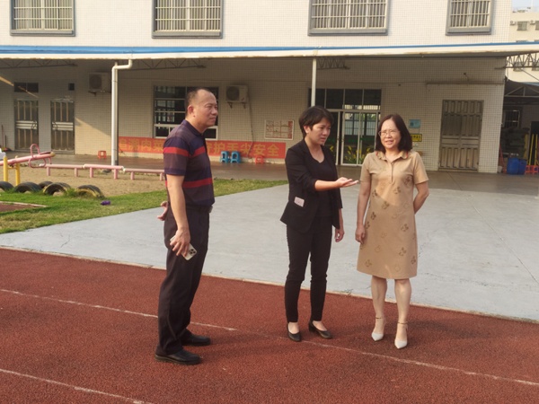 �쵼���йػ� ����ѧУǰ��