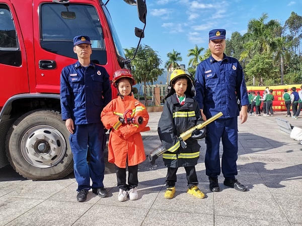 �䰮��������ע����