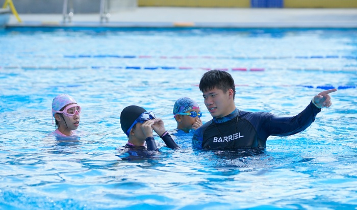 ���֡��Ρ��㣬��Ӿ����ֱǰ