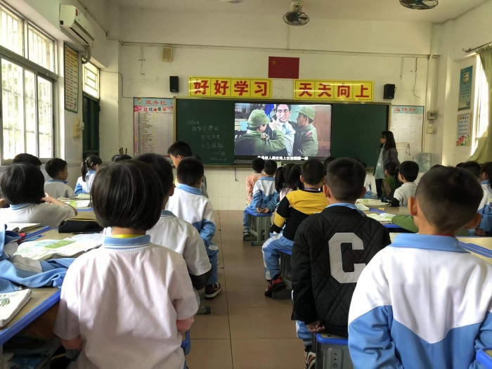 12.13 神湾神舟学校开展第八个国家公祭日 (2).jpg