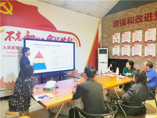 ѧ���ھ��� չ�������