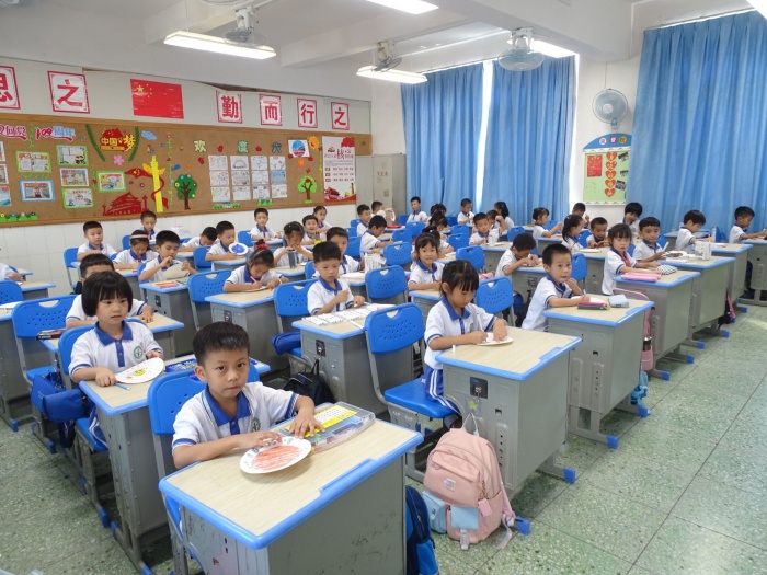 �������ڶ�Сѧ���С��������� �������� �� ������ϵ�л