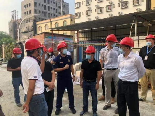 ��ͷ������Ҫ�쵼���ӿ�չ�����ǰ������ȫ���