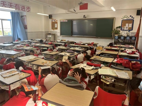 ������֣���ȫ����