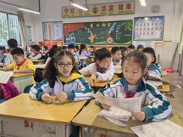 Ʒ�л�ʫ�ʣ����Ļ�����