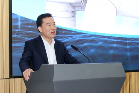 ��ɽ��ҵ�ҵ����廪���ã�������˫̼��ս���µĻ�������ս