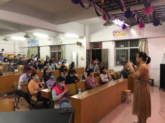 conew_2020年秋季学期神舟学校家庭教育讲座 (1).jpg