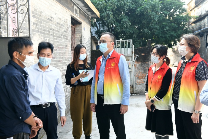 221111-【党建】市体彩党支部慰问良都社区困难群众 (27).JPG