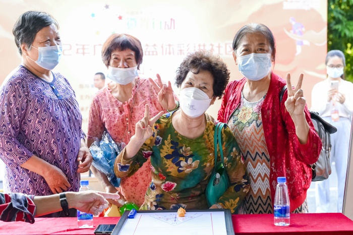 221111-【公益体彩进社区-南区】守护健康,有我添“彩” 公益体彩走进中山良都社区 (137).jpg