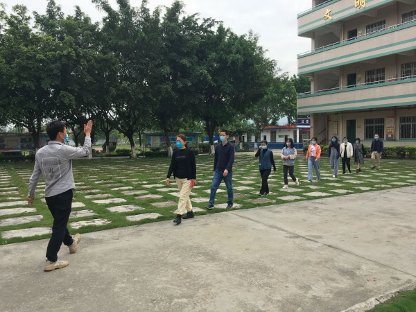 神湾神舟学校2020年春季学期开学防控应急演练 (4).JPG