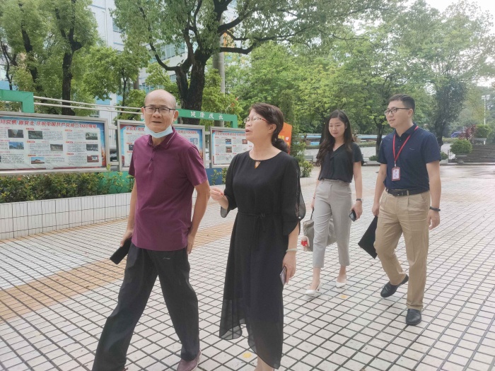 ���������ζ�ѧ���������ڶ�Сѧ��չ���������������