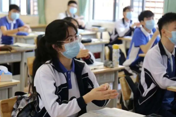 ��Сѧ�ƽ���Ϊ��5��4��ģʽ�������������𸴣��ҳ����Է�����