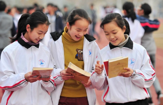 ��˫������غ󣬹��������Сѧ���Խ�����ԣ�ѧ��ѡ��������