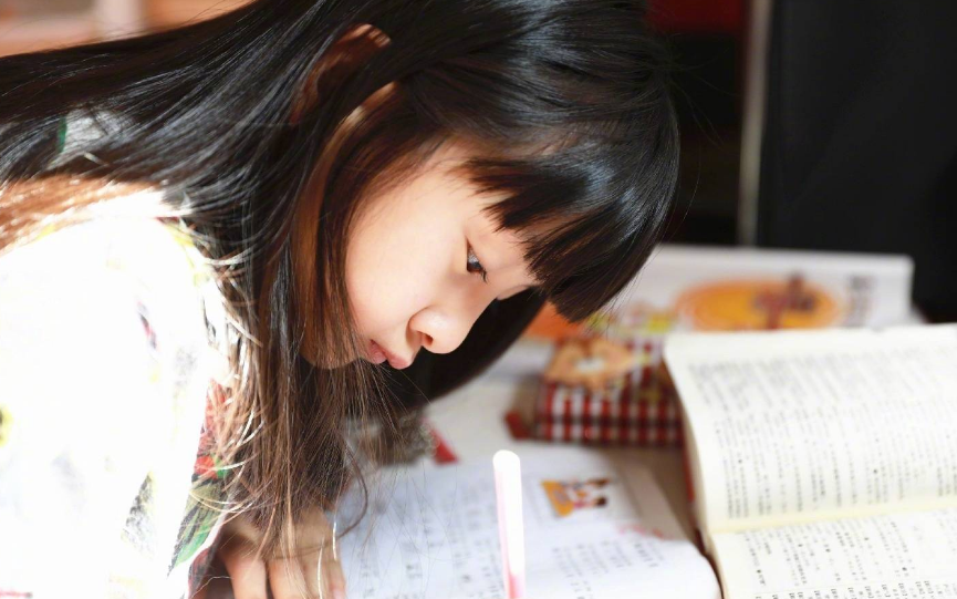 Сѧ�����������ߺ죬��䲻�ᰮ����䶼�а�����ʦ�����ܸж�