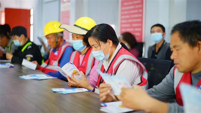 �����ط� Я�����Ρ�ũ�񹤹��淨�ɷ����ж��ڻ����ֵ��ֳ���չ2.jpg