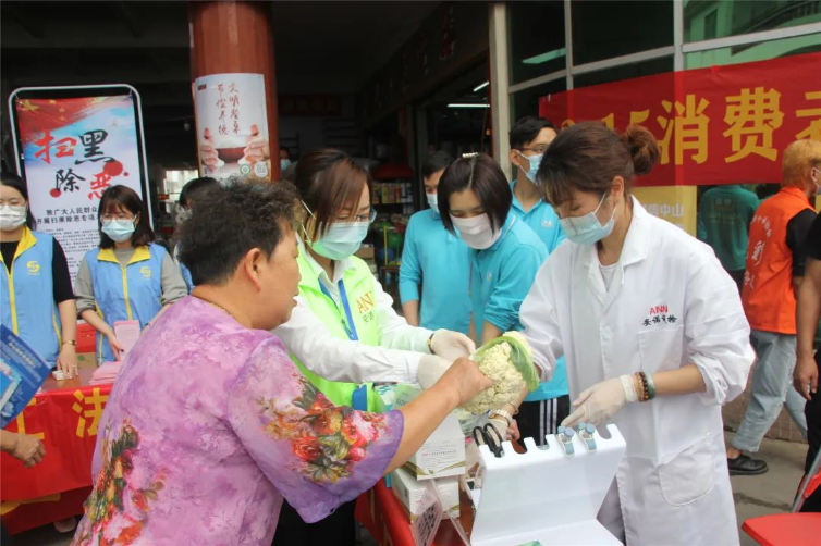 20210315板芙镇举行“3·15国际消费者权益日”咨询宣传活动03.jpg