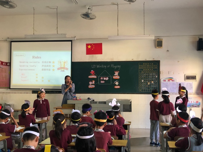 �Ŷӹ����У������ٷ�չ