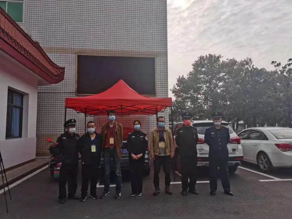 ����ΪȺ�ڰ�ʵ�¡������ɿ�����������׼��֤��«��������æ