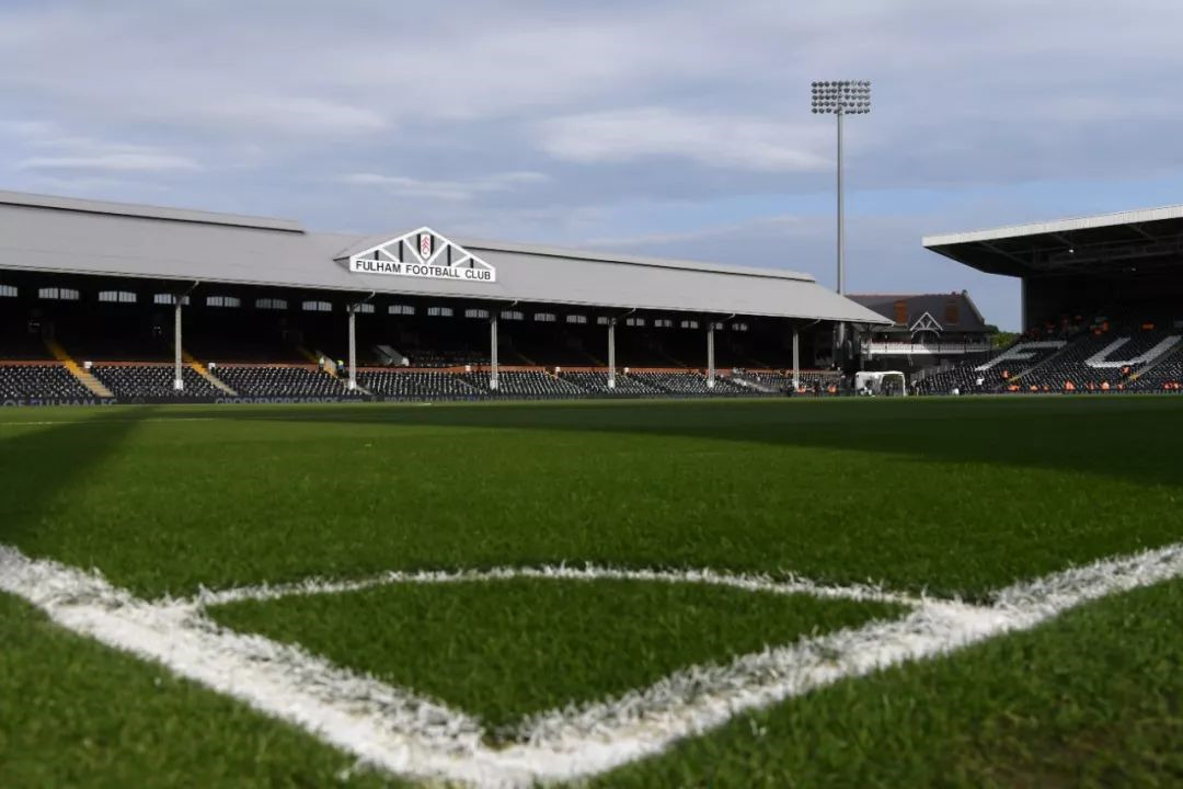 英超足球场 英超足球场