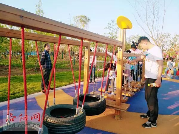 ������԰������