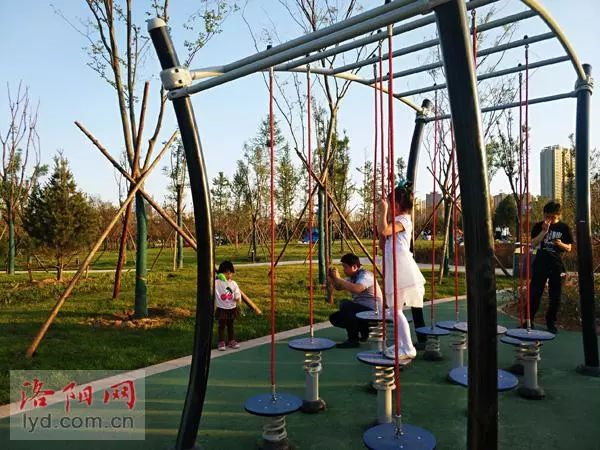 ������԰������