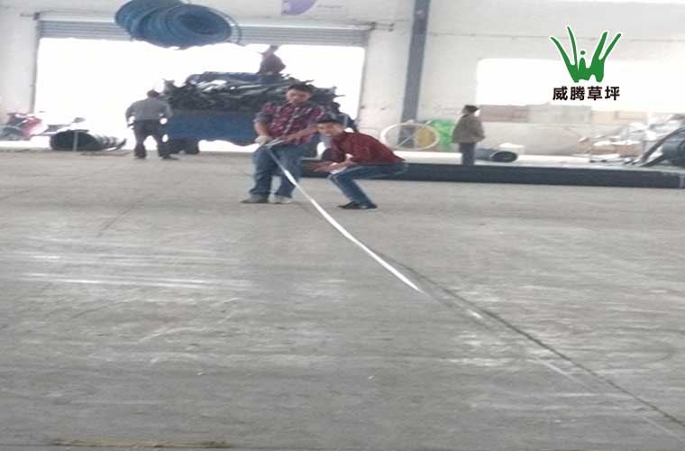 人造草坪足球场龟背式排水基础