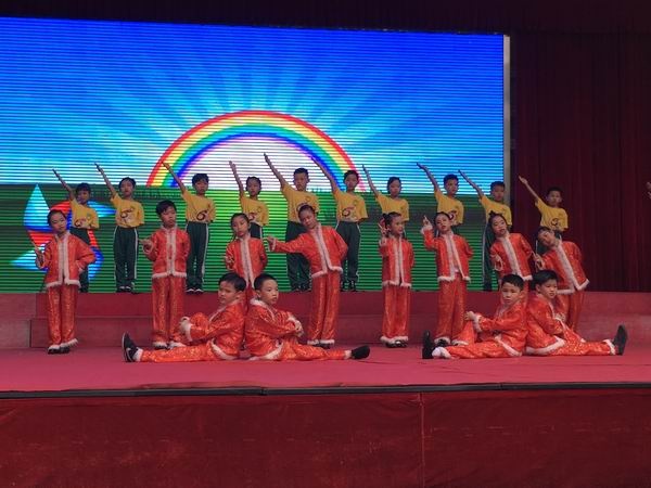 调整大小 8bb97f5e7d2224a0c1a37abee571b37.jpg