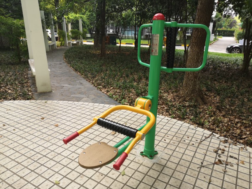 ��ʽ������Ħ��