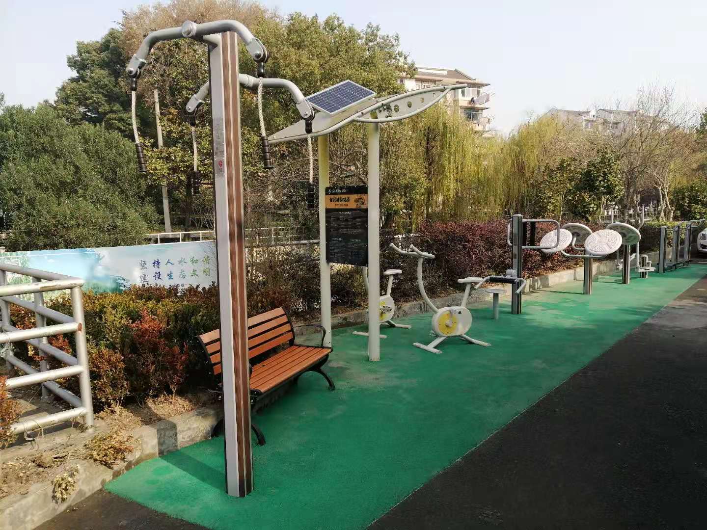 �ƼѾ�ί����Է