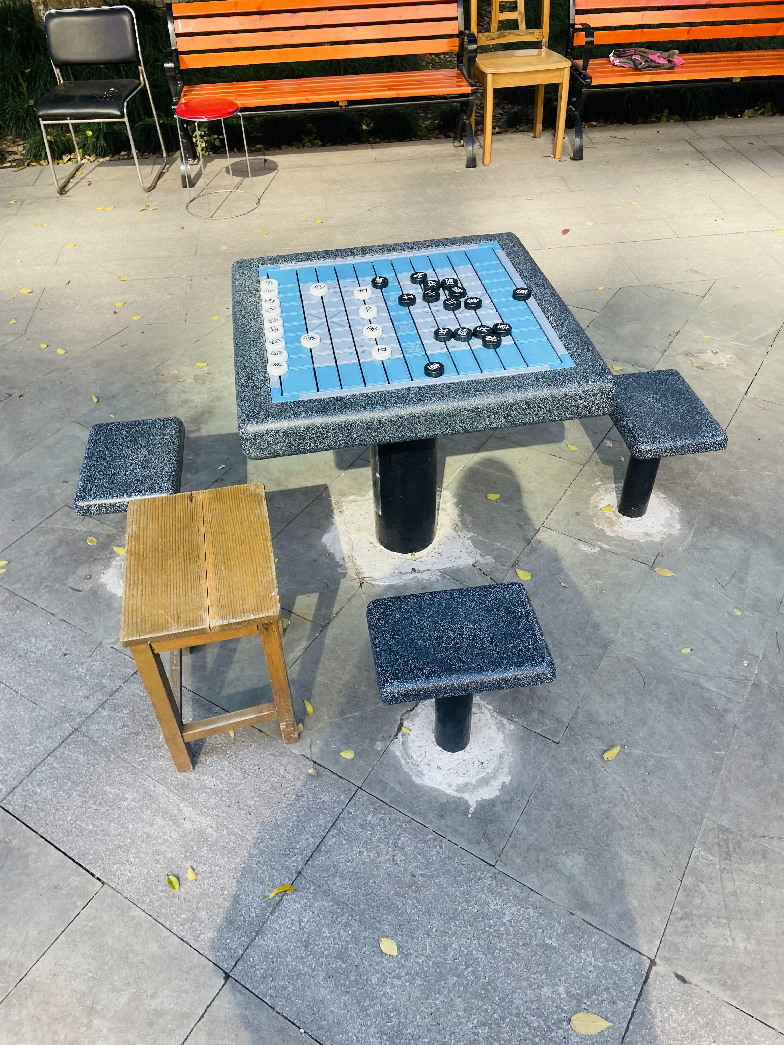 ���Χ����