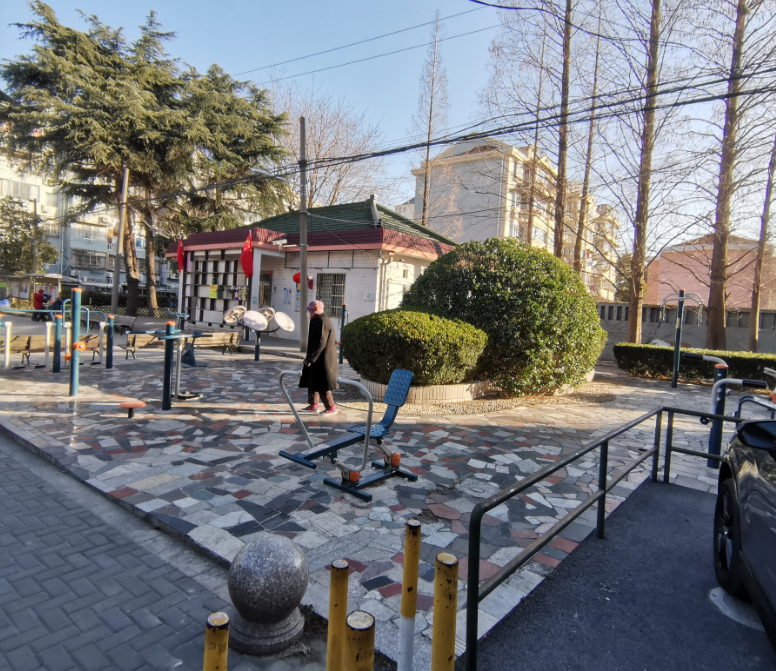 ������ί�ὡ����