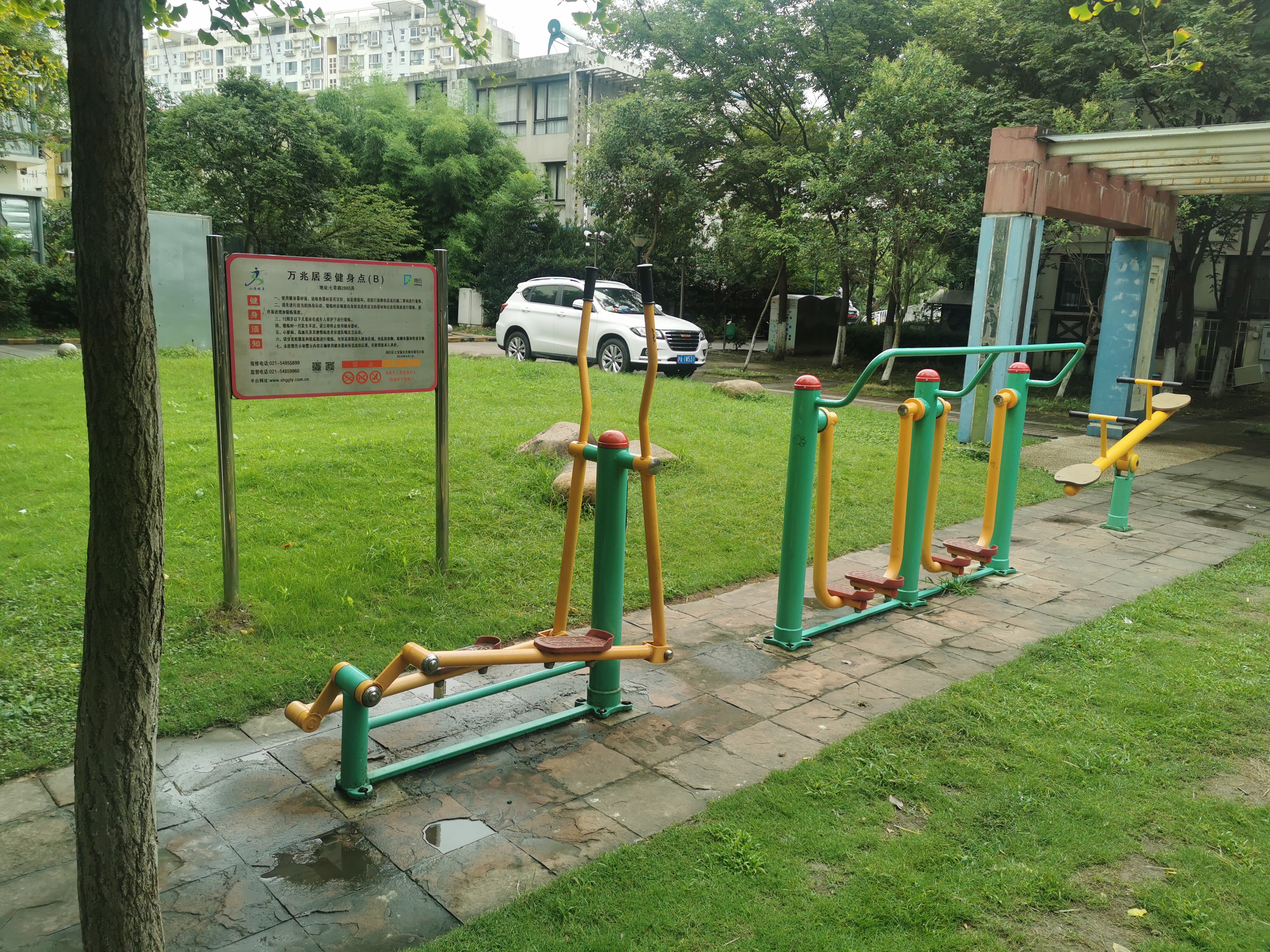 ���׾�ί����Է��B